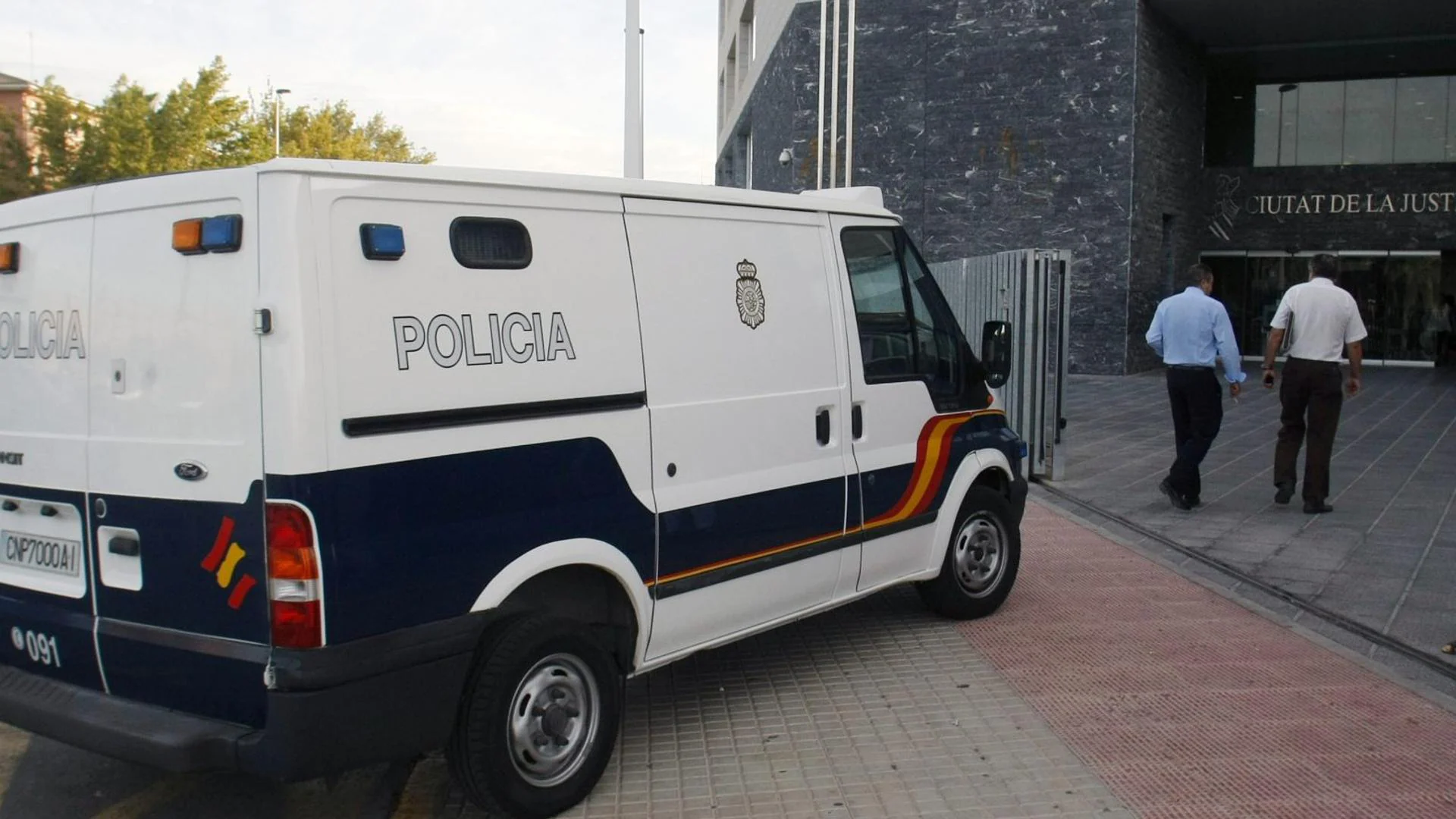 Detienen a siete personas por el homicidio a tiros de un hombre en una casa okupada en Elche