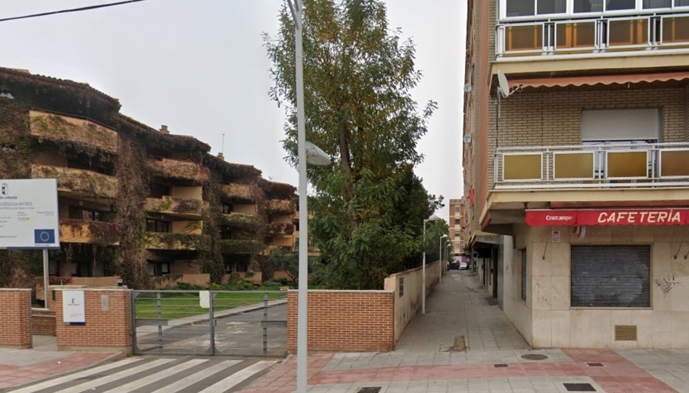 El incendio de una cocina deja dos mujeres afectadas por humo