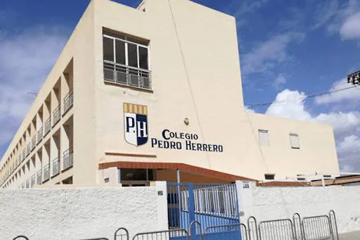 Colegio Pedro Herrero Alicante | Fallece un joven en un colegio de Alicante