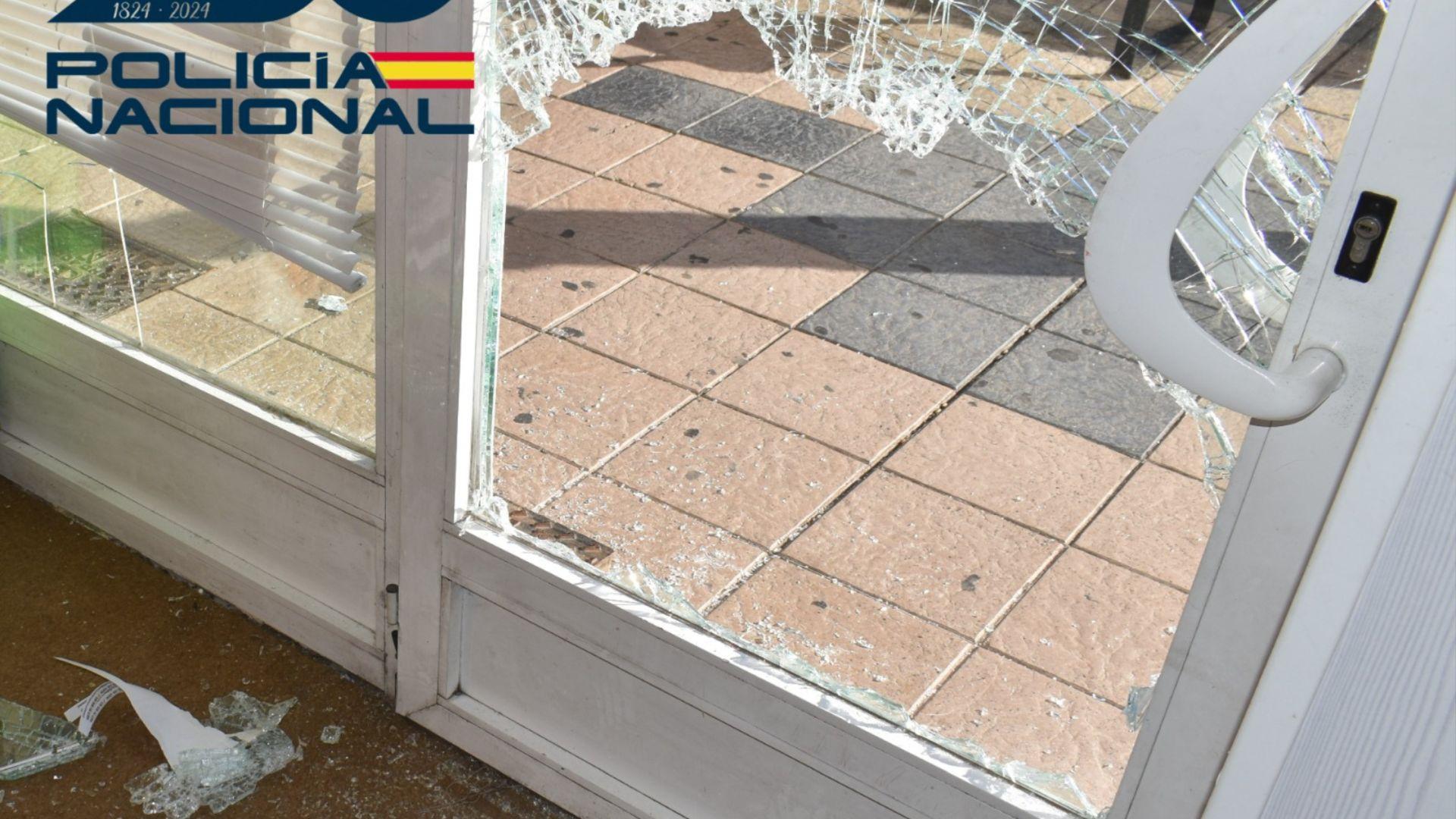 Detenido al ser soprendido huyendo por la ventana del bar que acababa de atracar en Burgos