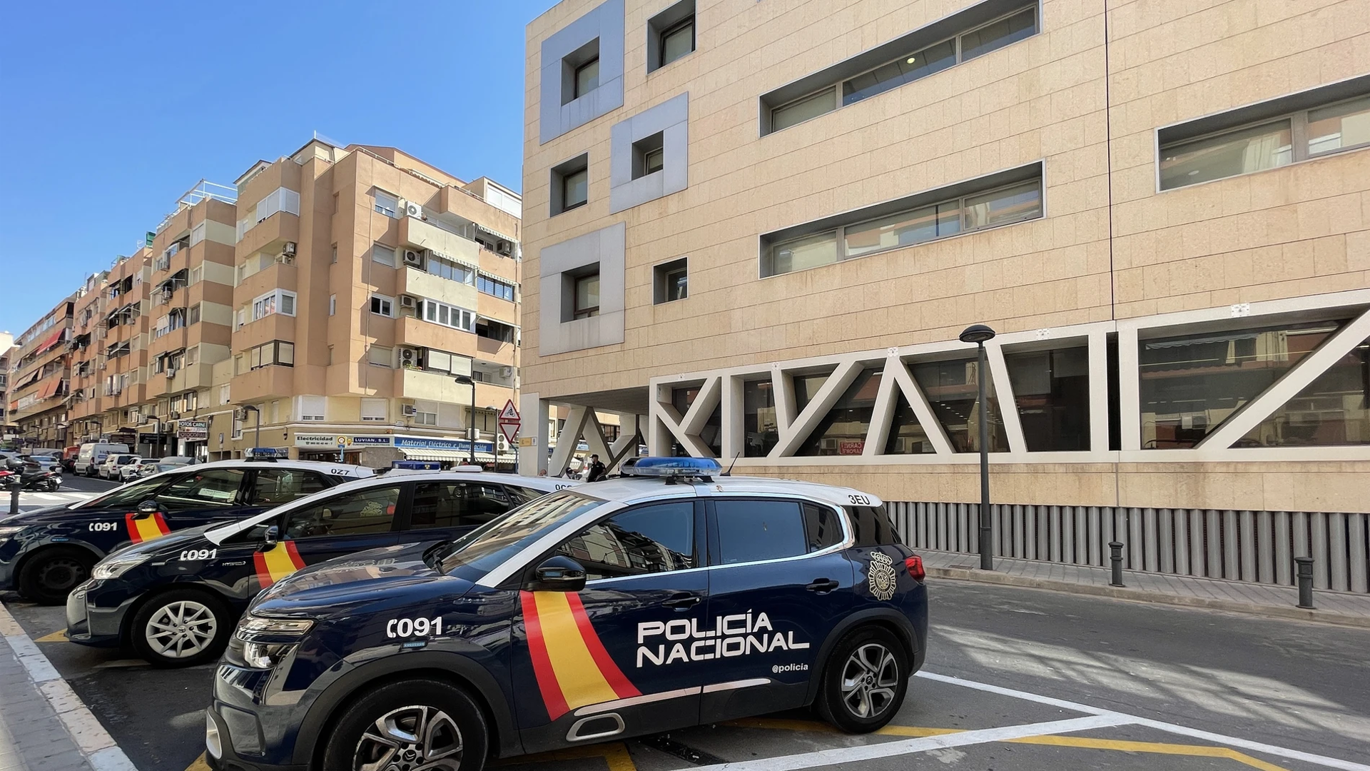 Fallece un policía nacional de Alicante de 35 años en un accidente de moto
