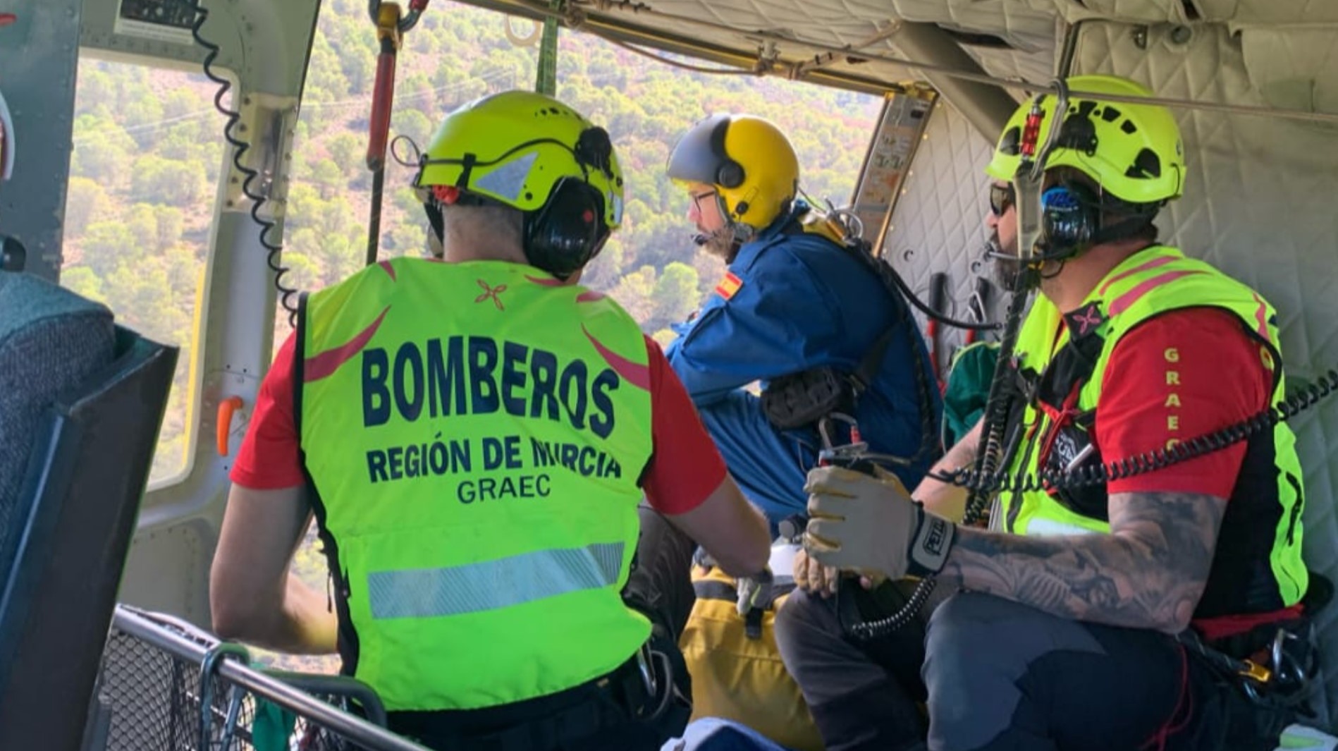 Rescatan en helicóptero a un hombre herido en Sierra Espuña