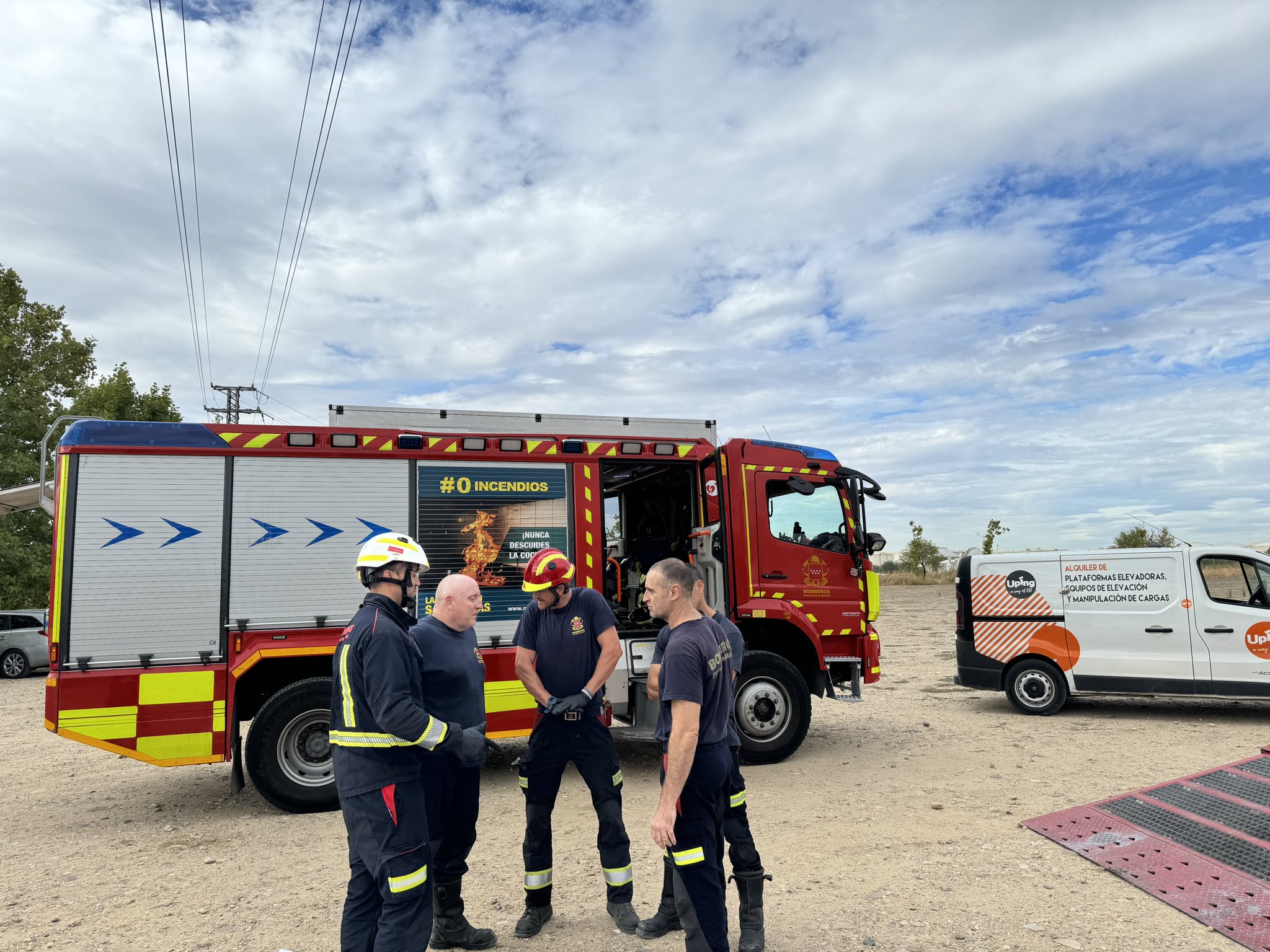 Muere electrocutado un trabajador al tocar una línea de alta tensión en Torrejón