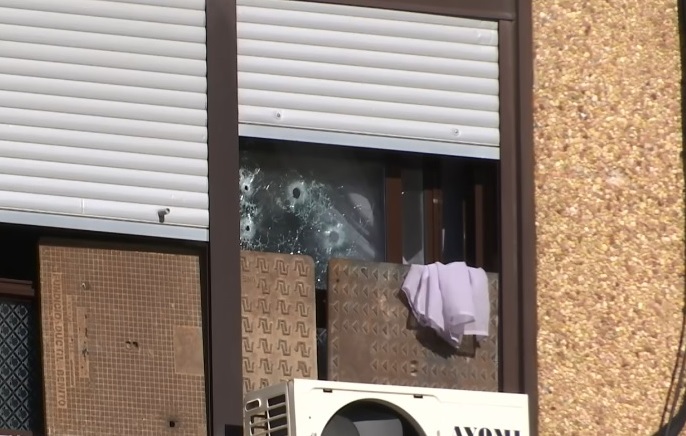 Vídeo | Así impactaron los disparos en una vivienda de El Torrejón
