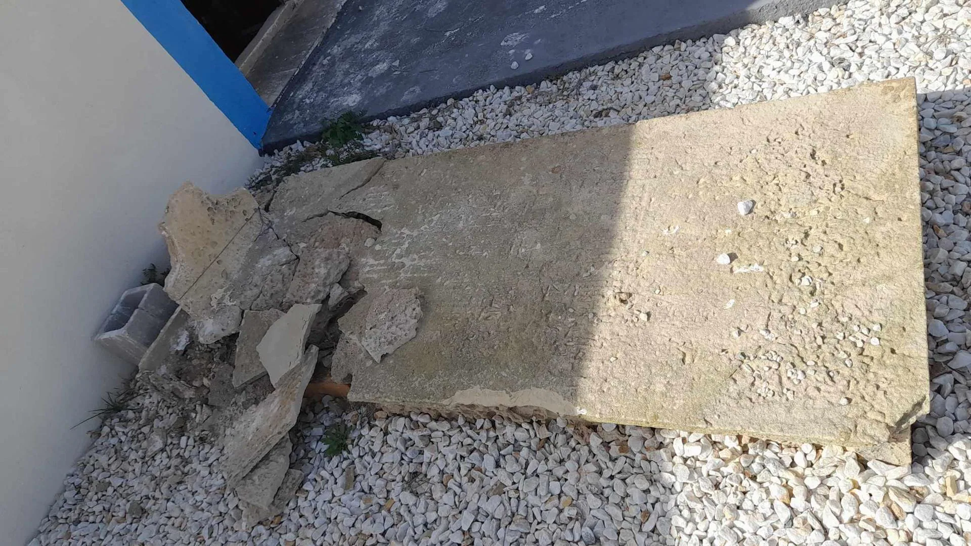 Los vecinos de Tabarca estallan tras la profanación de tumbas: «No tenemos palabras»
