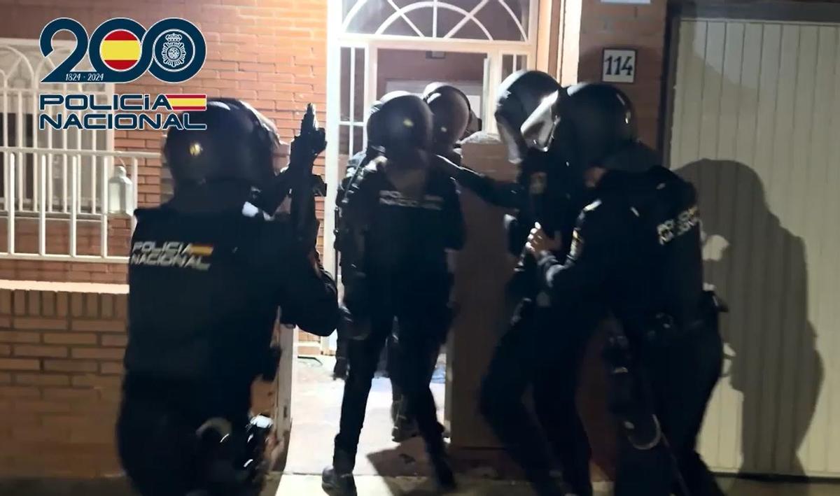 Vídeo: Autoridades españolas arrestan a banda involucrada en el tráfico de migrantes sirios y argelinos