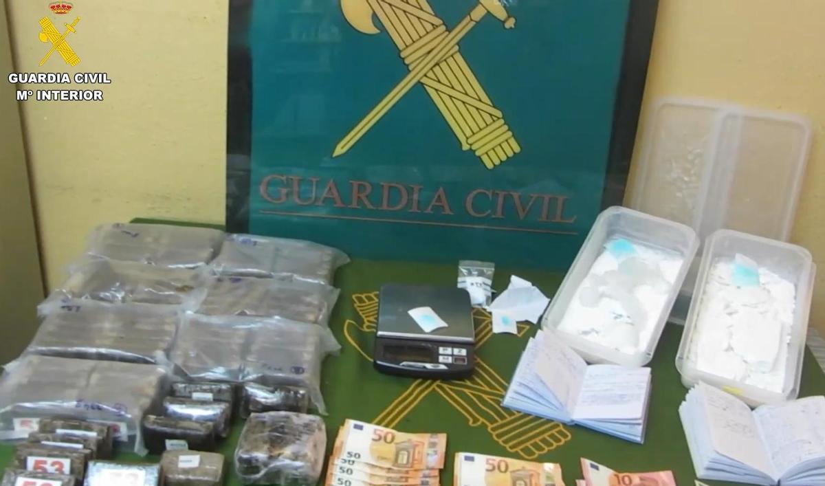 Vídeo: Pareja arrestada en Madrid por cultivo ilegal de marihuana en su hogar