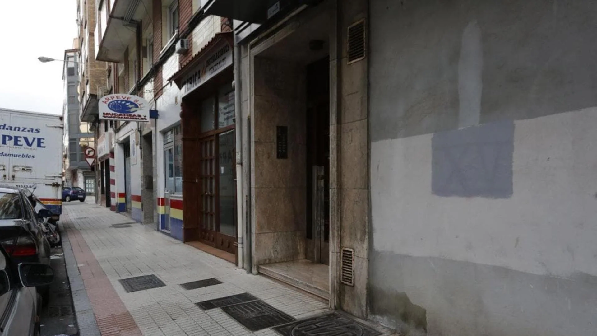 A juicio los dos acusados de intentar matarse en un cumpleaños en un piso de Gijón