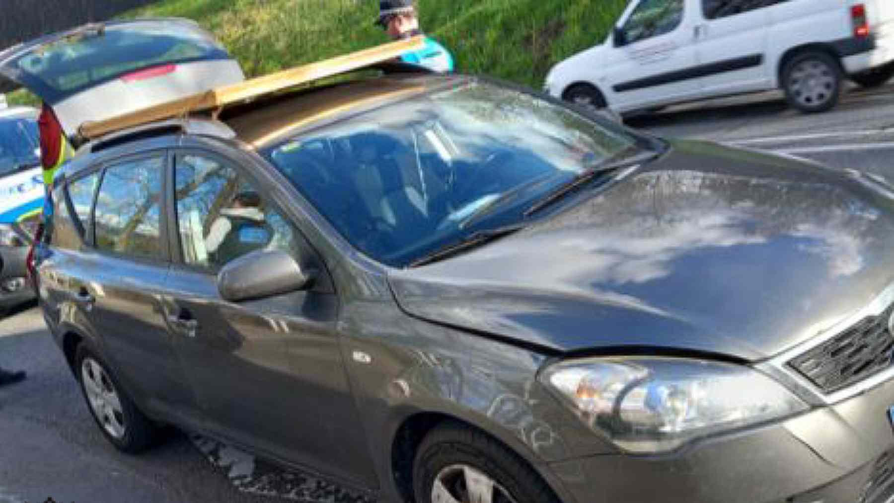 La peligrosa forma de conducir de un hombre de 72 años en Pamplona: deberá comparecer ante un juez