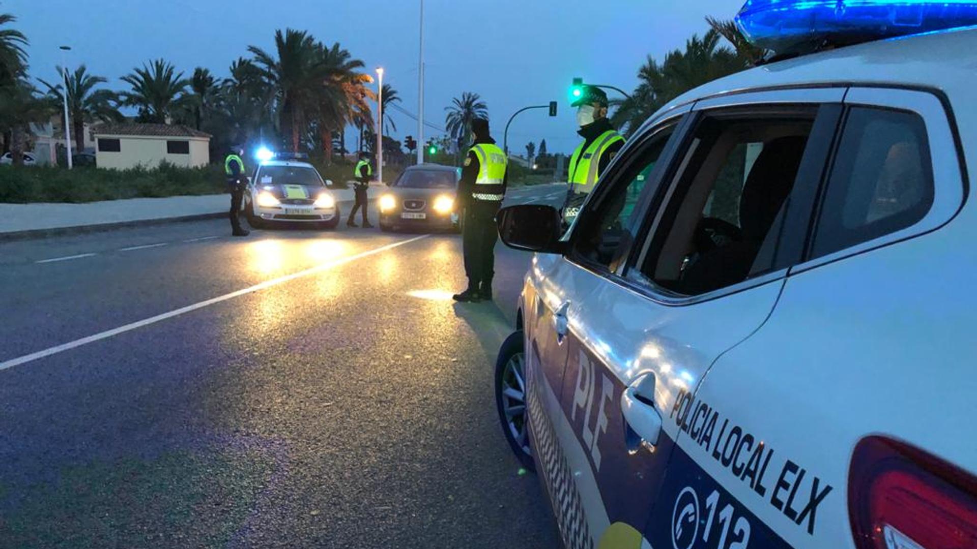 Conductor detenido en Elche por circular bajo los efectos del alcohol, las drogas y una gran cantidad de cocaína en su coche.