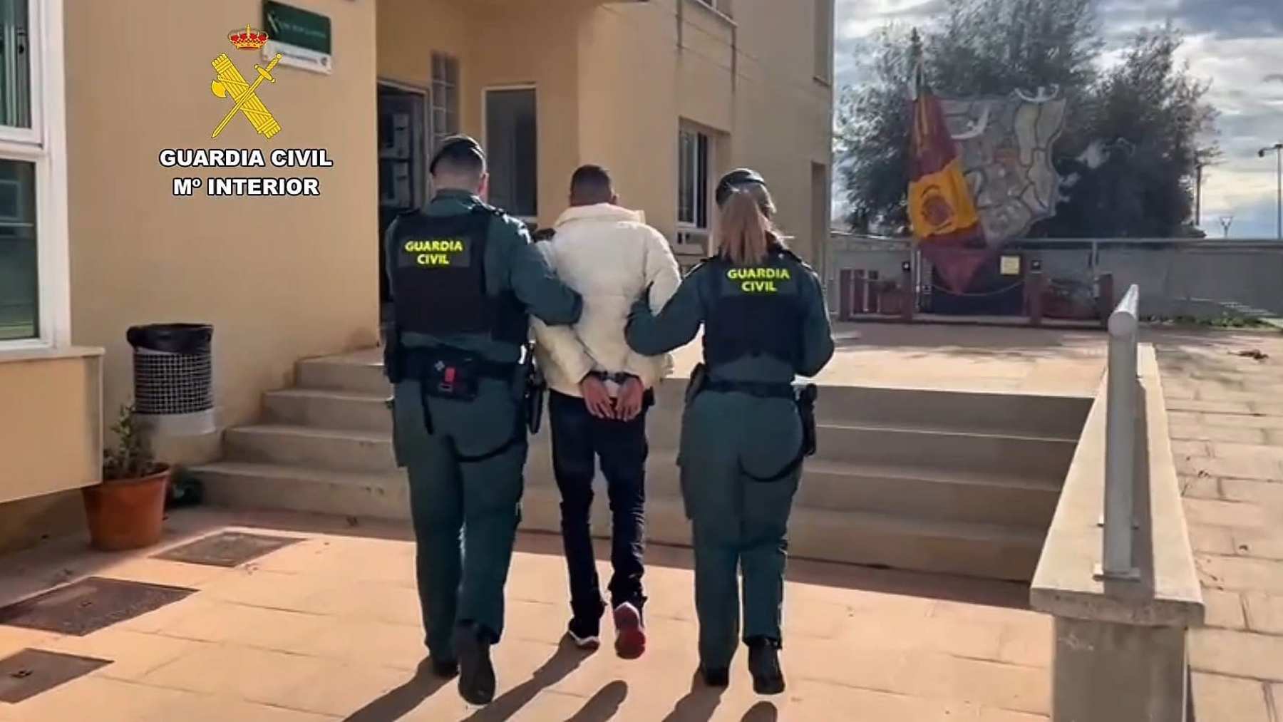 Prisión por hacerse pasar por operarios del gas para robar en casa de un anciano en Mallorca