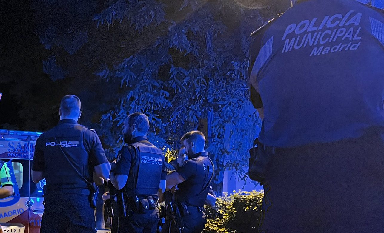 Detenidos cinco DDP por intentar «trinchar» a un trinitario