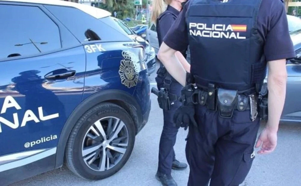 Detenida por robar 12 móviles en la empresa donde trabajaba