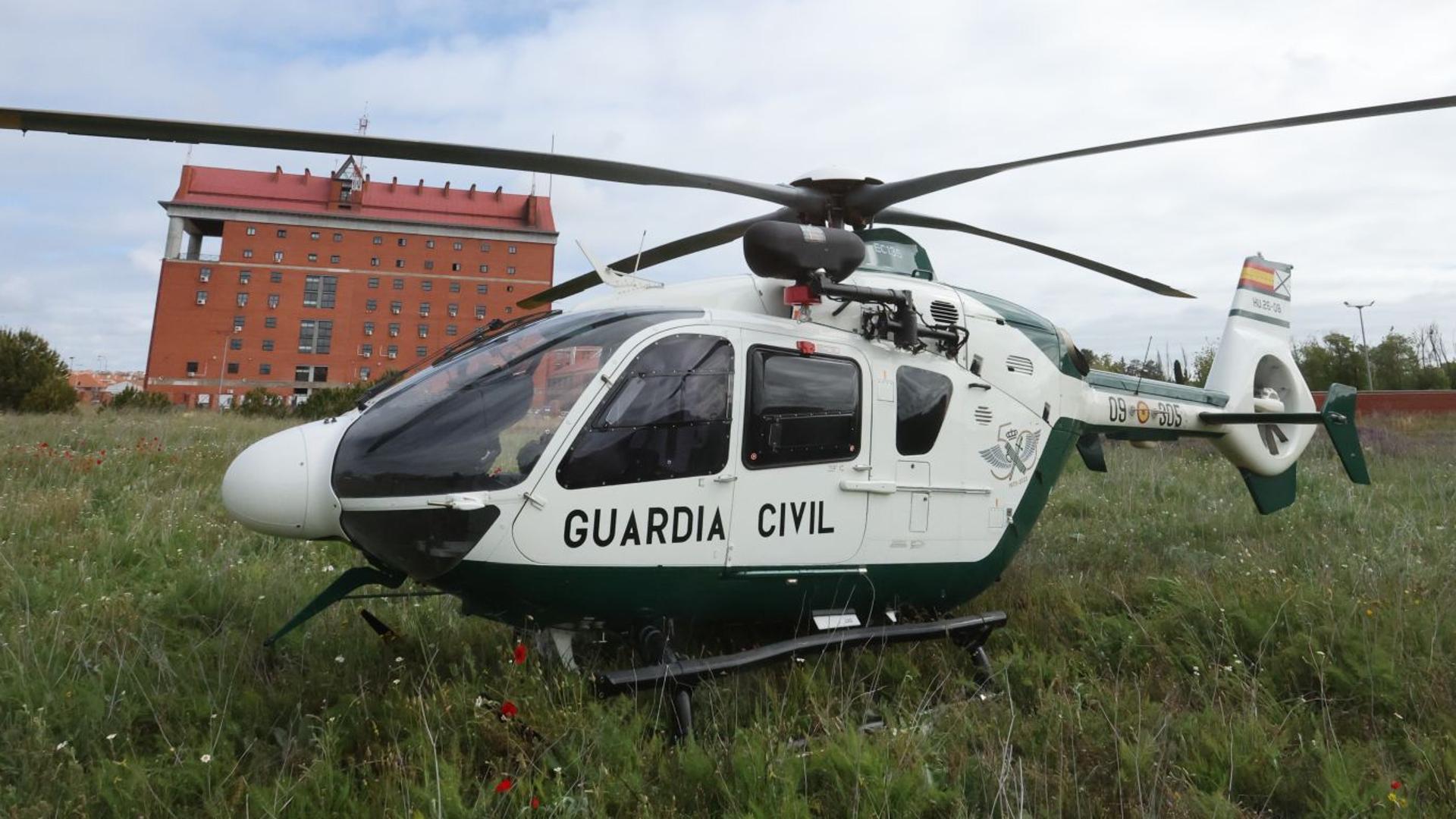 Helicóptero de la Guardia Civil localiza coche de hombre desaparecido en Arquillinos, considerado de alto riesgo