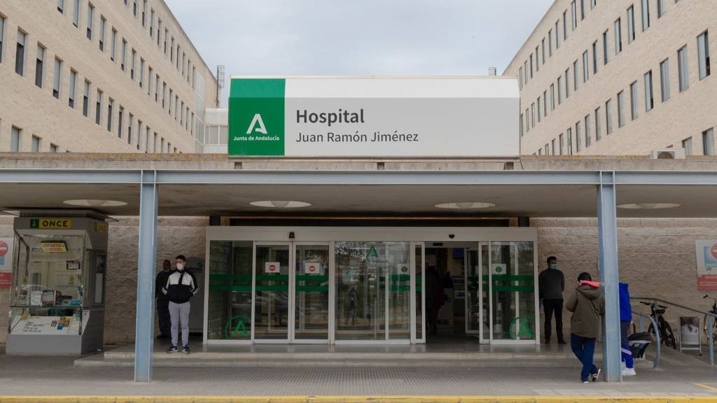 Acaba en el hospital tras una explosen su cocina en Trigueros