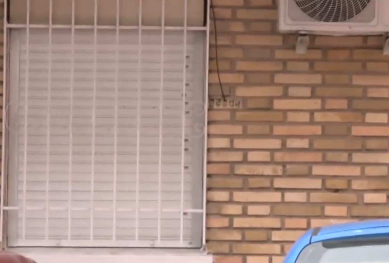 Un hombre de 78 años pone en venta su piso en Parla, lo visitan para verlo y se lo ‘okupan’