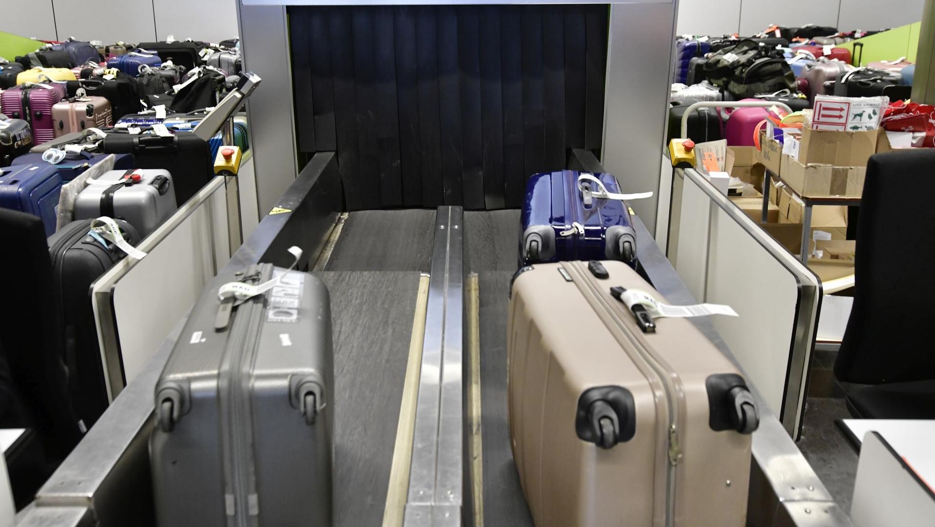 Prisión para pasajero de un vuelo Amsterdam-Gran Canaria por cargar con 4 tipos de droga