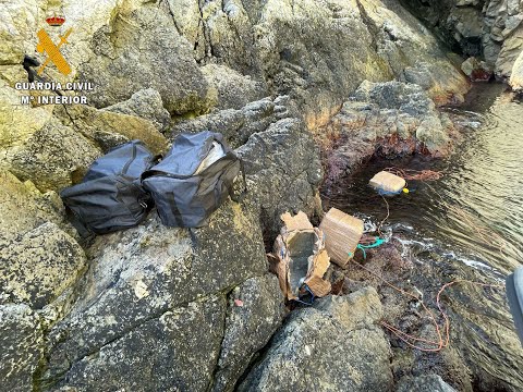 La Guardia Civil interviene más de 200 kilos de hachís en los acantilados de Punta Almina