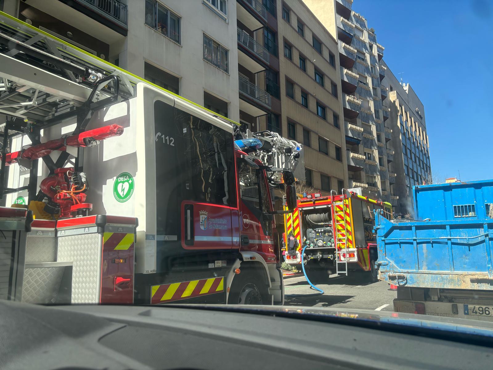 Un incendio en una vivienda en Salamanca moviliza a bomberos