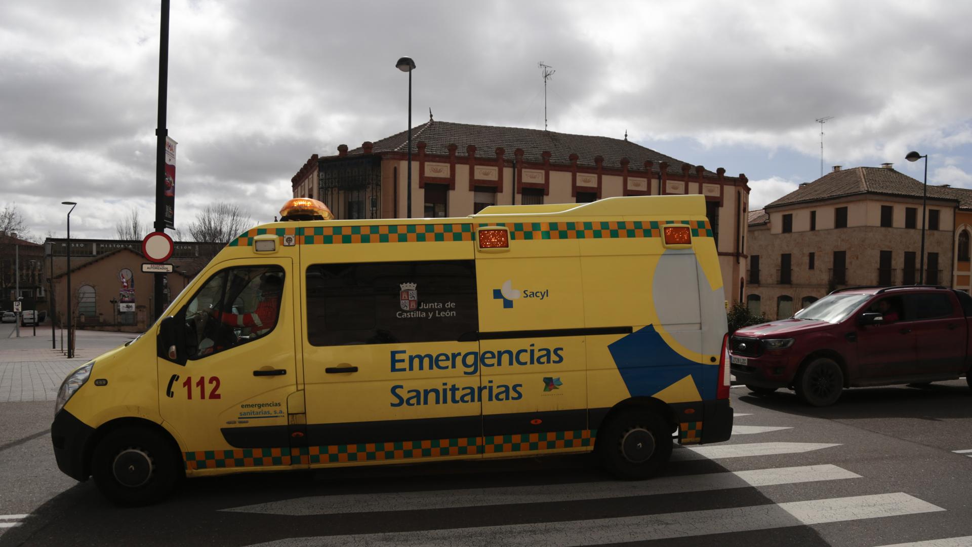 Rescatada una toxicómana en Salamanca tras caer por un agujero en una nave abandonada