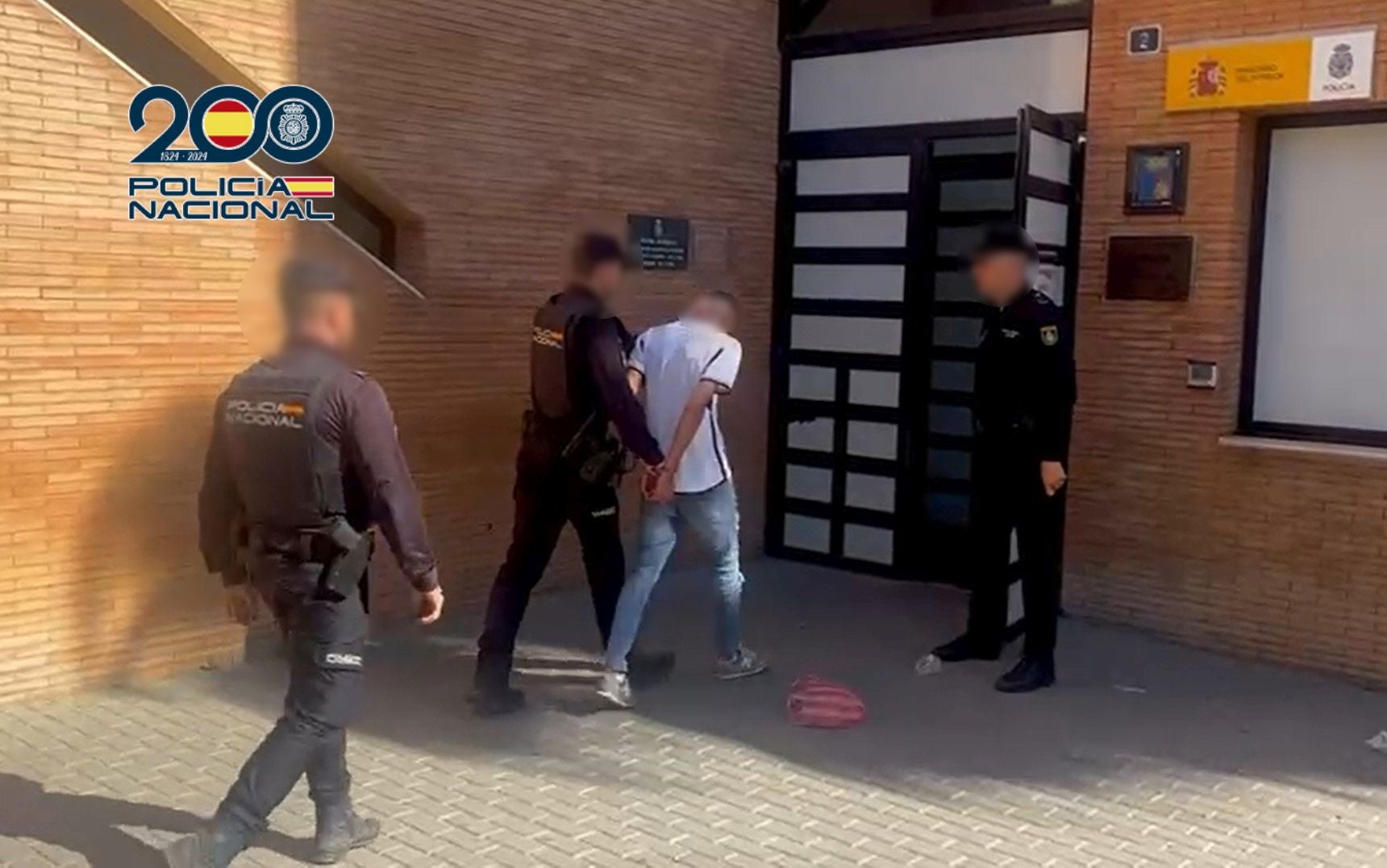 Desarticulada banda dedicada al robo de cámaras traseras de coches en Alicante