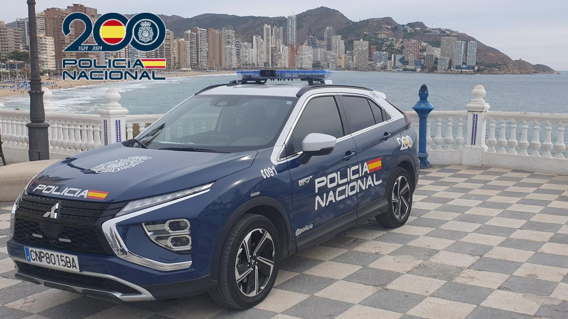 Robo Benidorm | Cae una banda en Benidorm que robaba carteras y realizaba pagos con las tarjetas