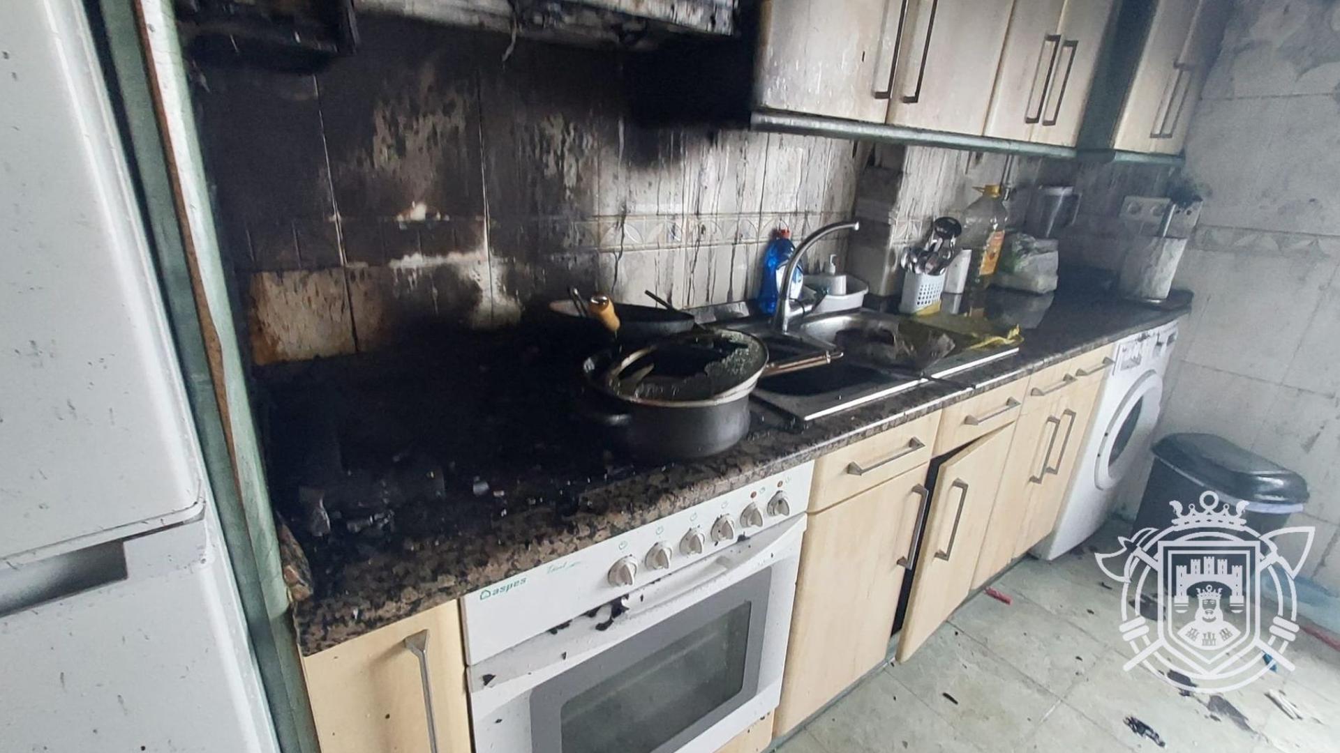 Un incendio devora la cocina de una vivienda de Burgos