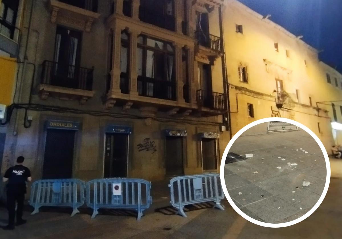 Desprendimientos en edificio de la plaza de la Concepción de Cáceres obligan a cerrar el paso por seguridad