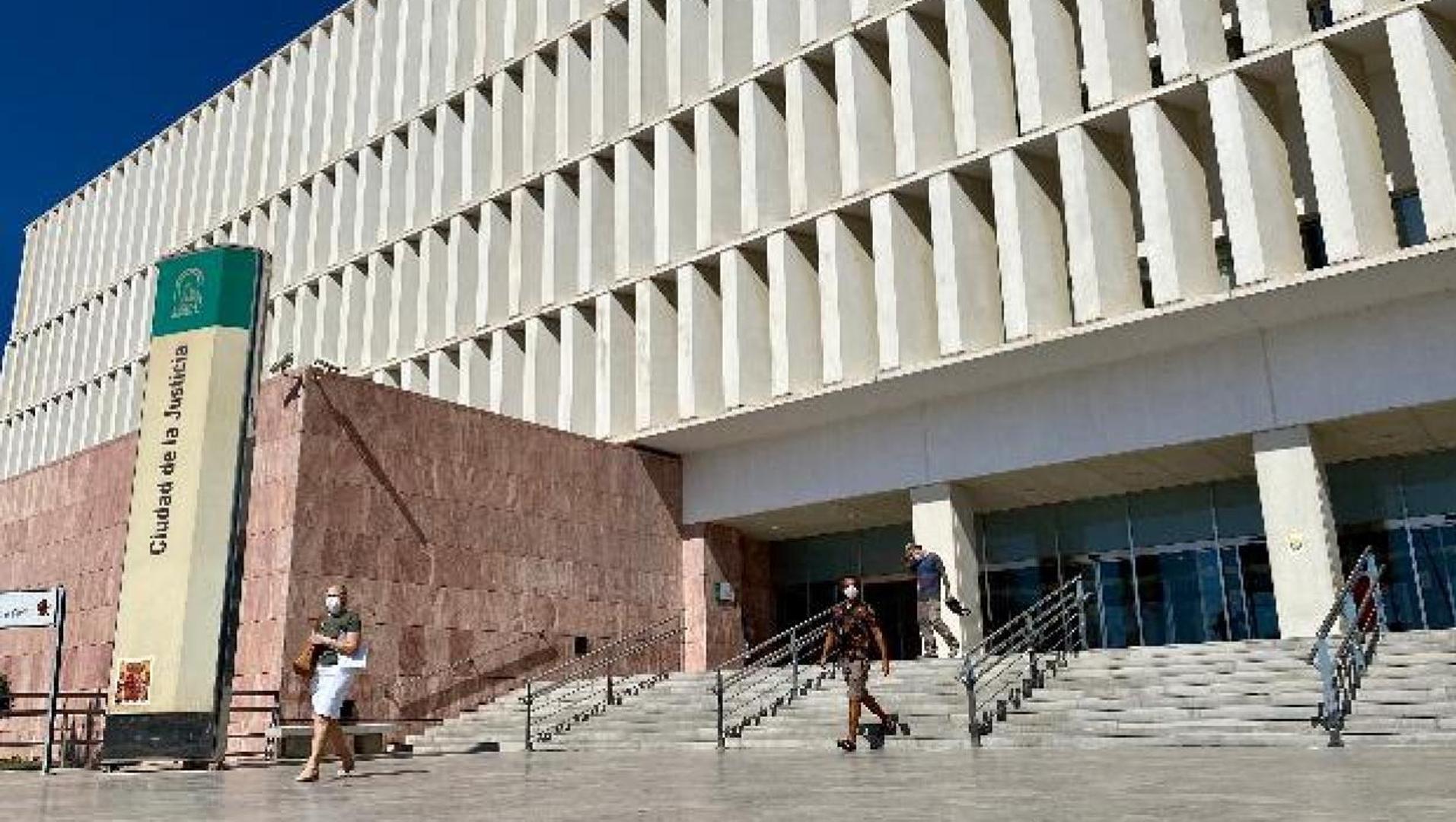 Acusado de intento de homicidio en Málaga: Fiscalía solicita seis años de prisión por apuñalar a un hombre en una fiesta de Nochevieja