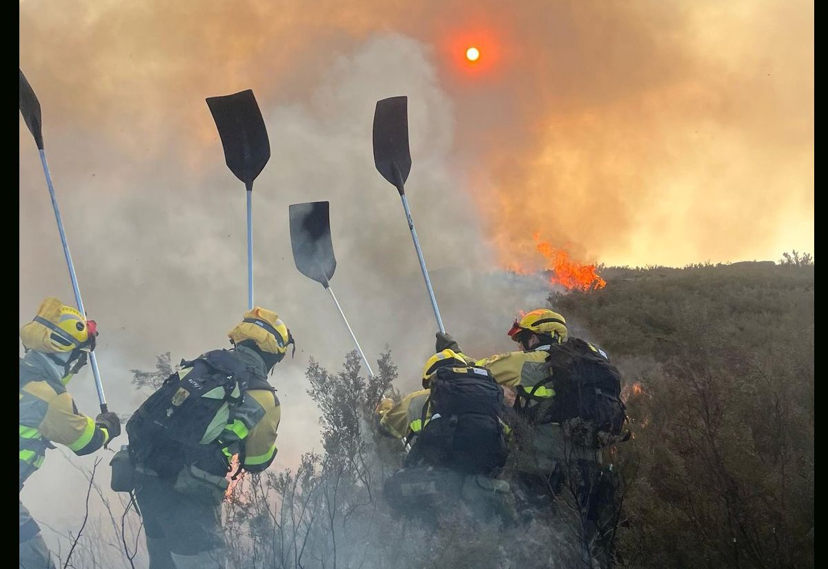 Alta Sanabria, nuevamente en llamas: dos incendios activos en la provincia de Zamora
