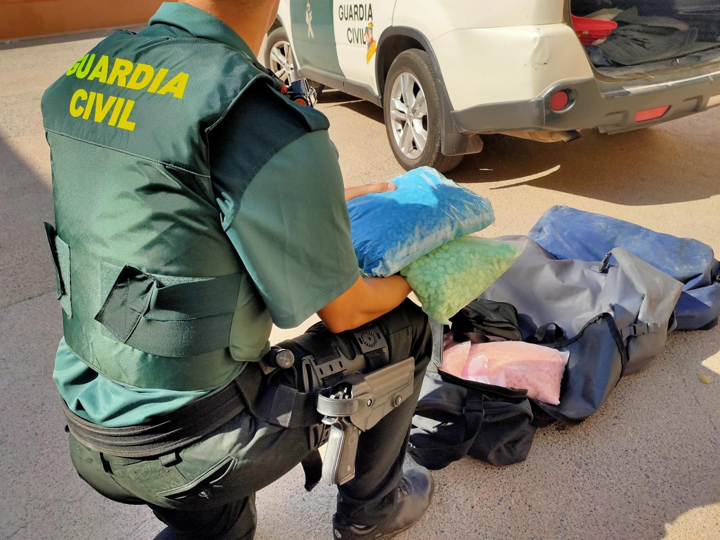 Condenan a tres hombres por desembarcar más de 45 kilos de éxtasis en el puerto pesquero de Roquetas de Mar
