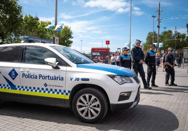 Detenido en Barcelona hombre de 50 años por masturbarse en la vía pública frente a un menor