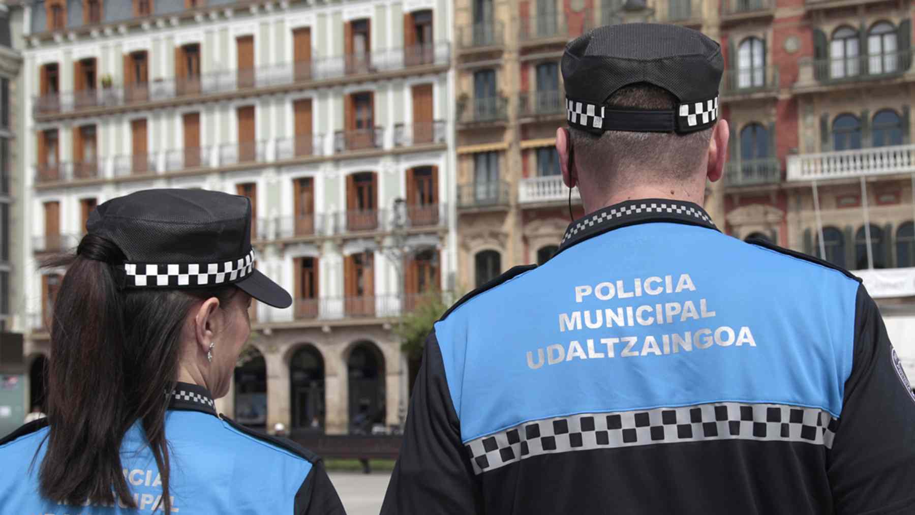 Detenido un marroquí por agredir a compatriota en la plaza del Castillo de Pamplona