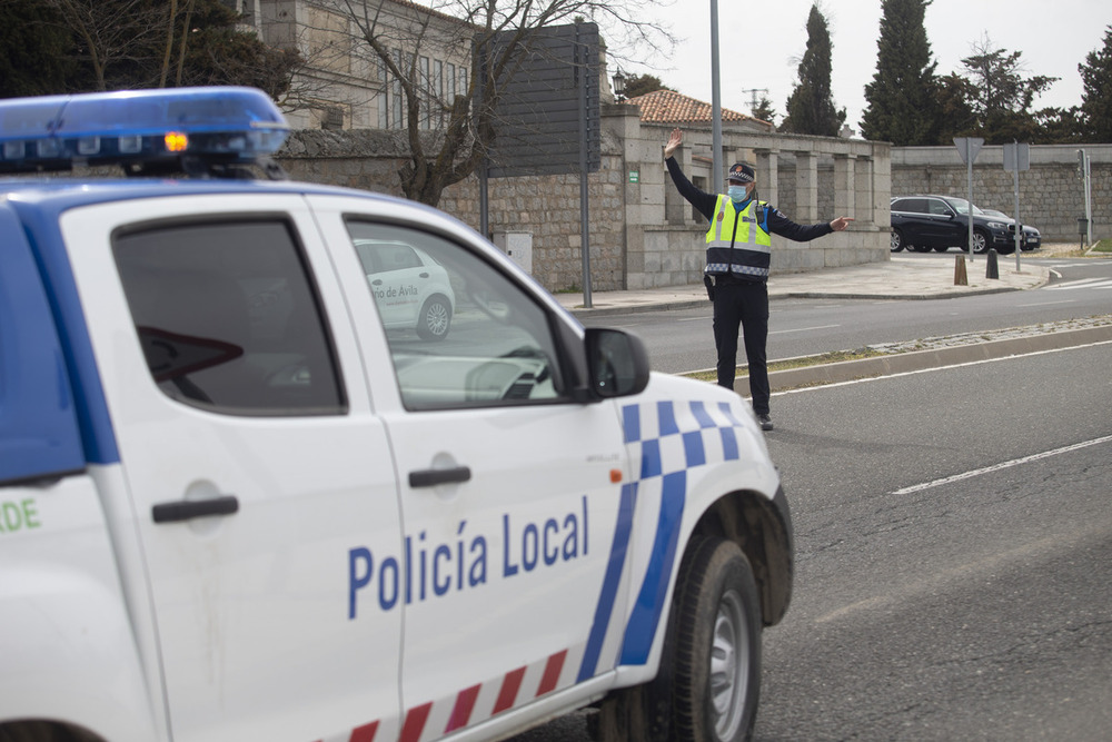 Detenidos en Ávila tres jóvenes de Madrid por robar productos de un supermercado valorados en más de 600 euros