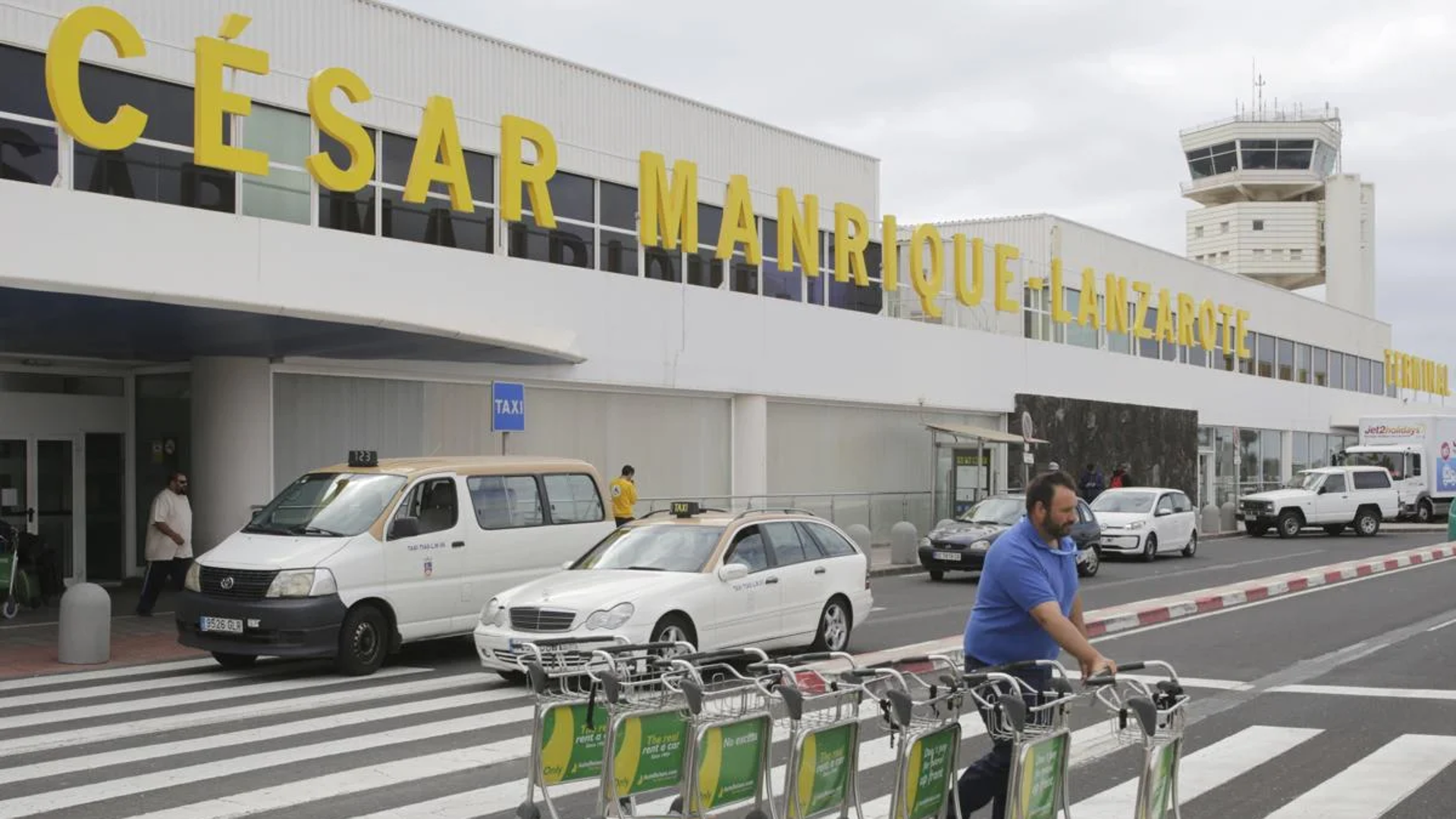 Un detenido en el aeropuerto de Lanzarote con droga oculta en la ropa interior y el equipaje