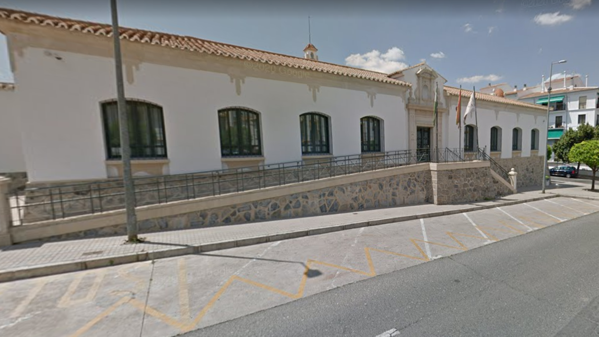 Raja la cara y deja un ojo ensangrentado a un hombre tras romperle un vaso en un pub de Antequera