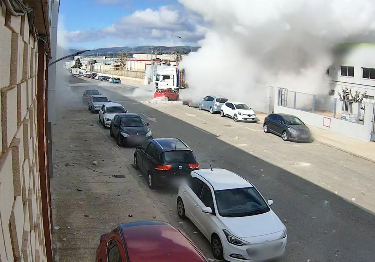 SUCESOS EN ALICANTE | Cuatro investigados por la explosión de una caldera que causó la muerte de tres trabajadores en Ibi
