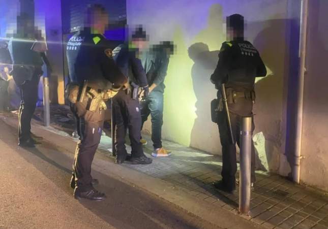 Intento de ocupación ilegal durante el apagón general en L’Hospitalet de Llobregat