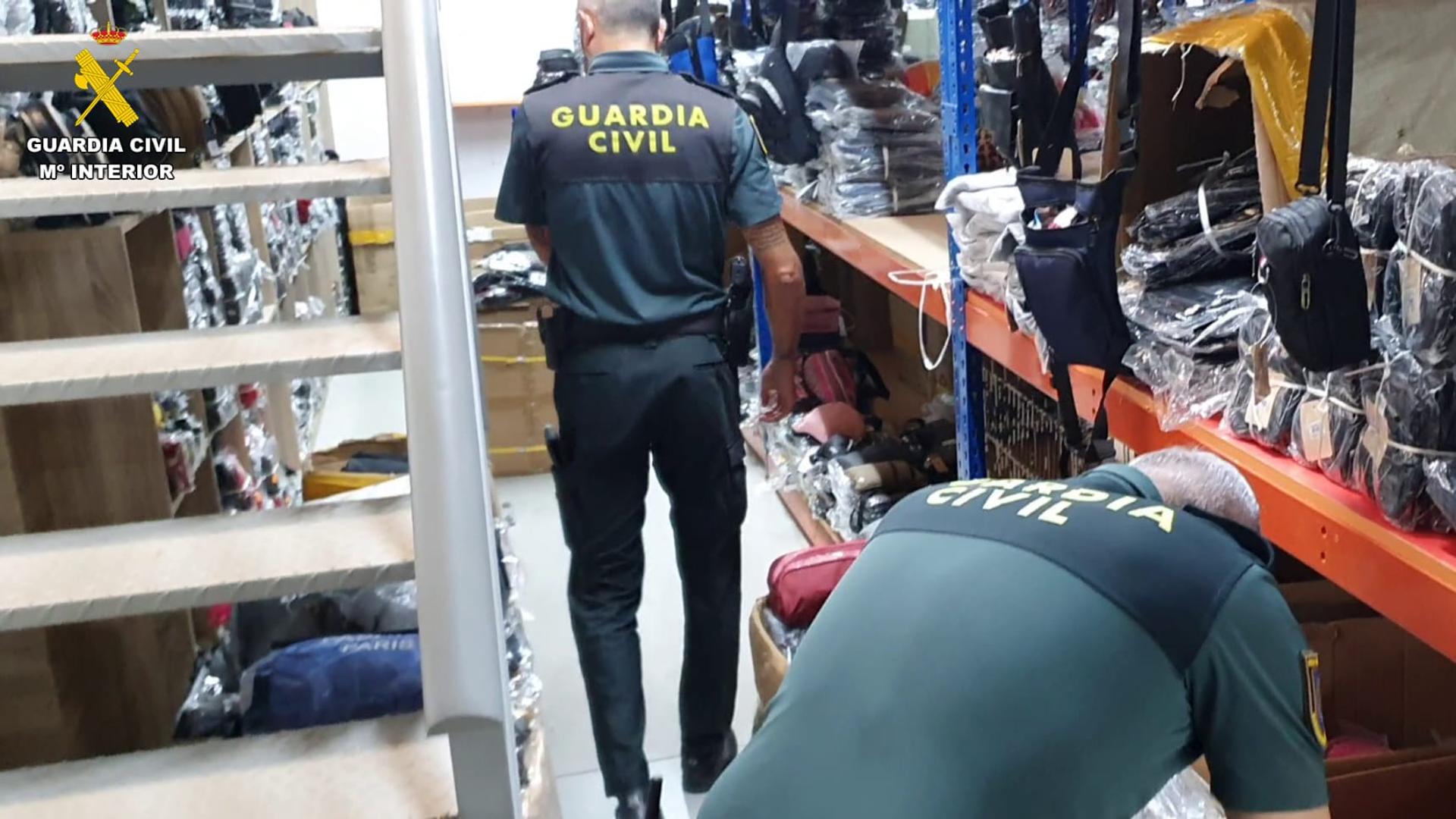La Guardia Civil interviene más de 180.000 euros en productos falsificados en Gran Canaria