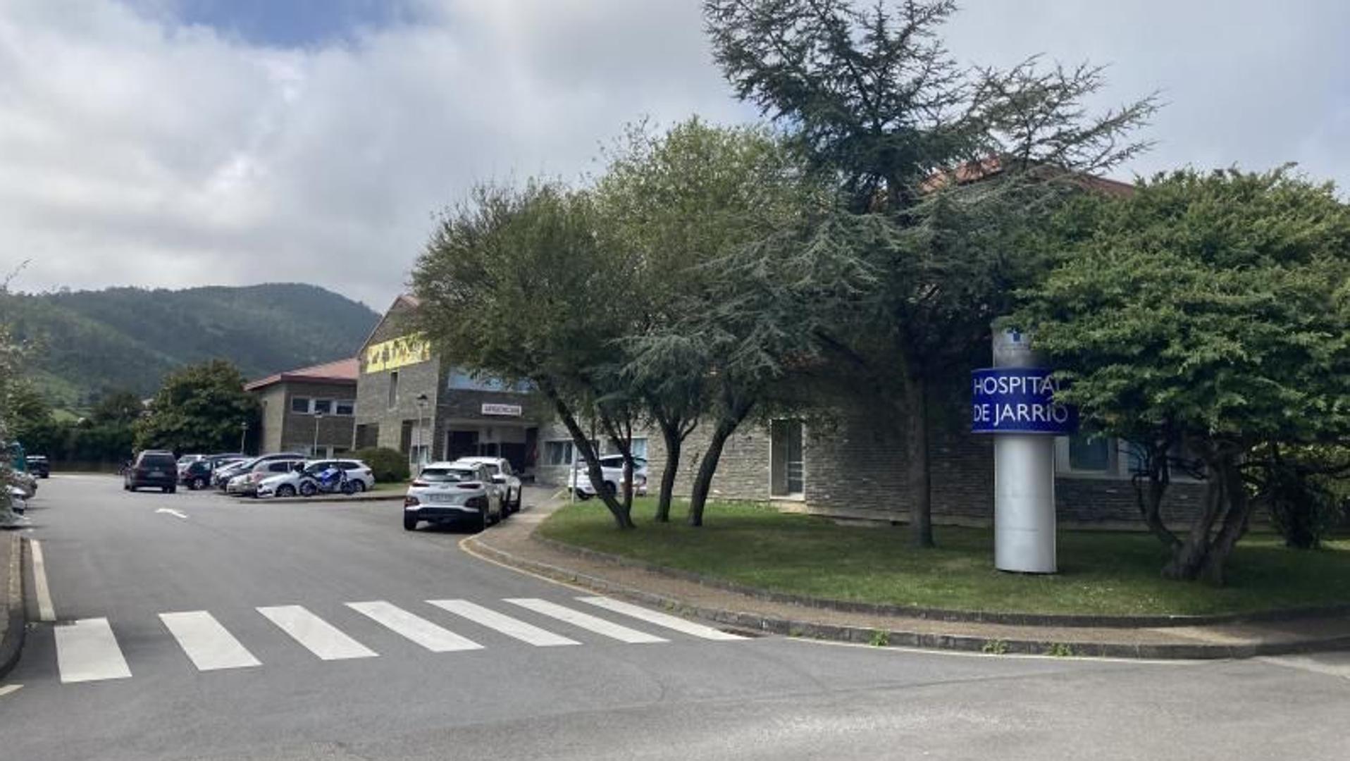 Mujer resulta herida en un accidente de tráfico en Vegadeo y es trasladada al Hospital de Jarrio por Bomberos del SEPA