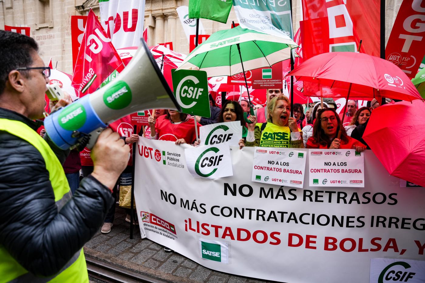 Concentración convocada por los sindicatos CCOO, UGT, CSIF y Satse - María José López / Europa Press