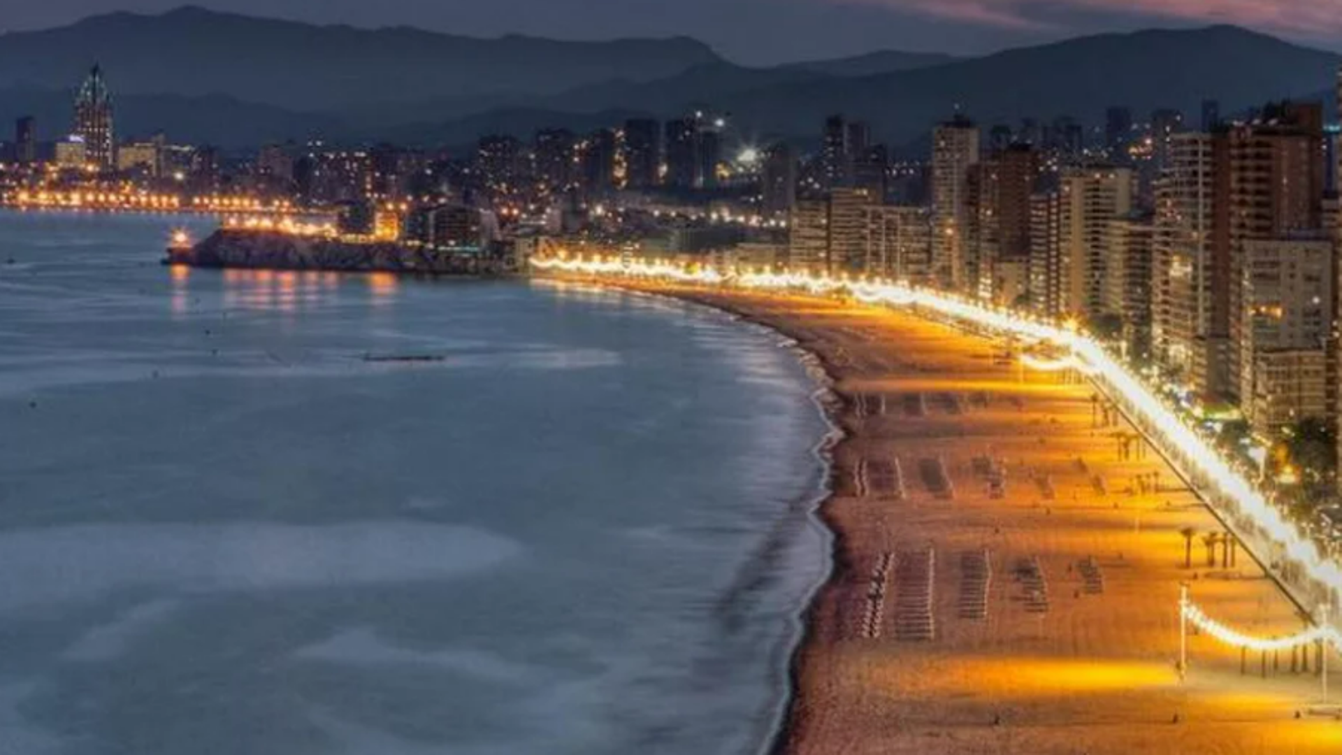 El trágico final de Oliver en Benidorm: muerto tras caer de un taburete durante su despedida de soltero
