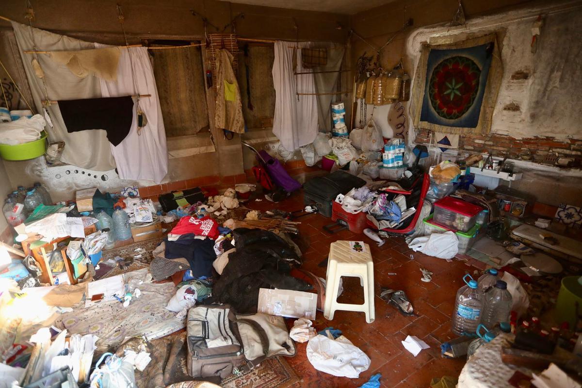 Asesinan al violinista callejero estadounidense Djinn Maury en un edificio abandonado de Sagunt
