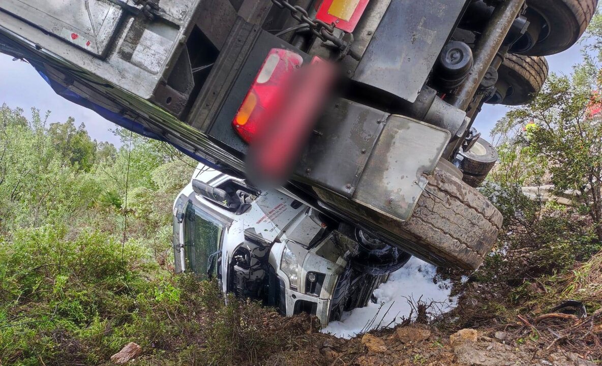 El conductor tuvo que ser evacuado a un hospital