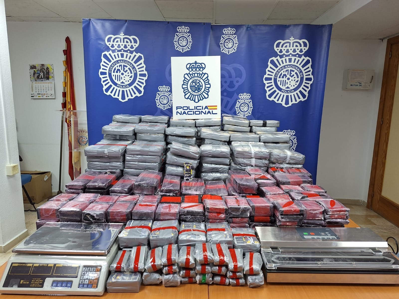 Operación antidroga en Ceuta: Detenidas tres personas y decomisados 482 kilogramos de hachís