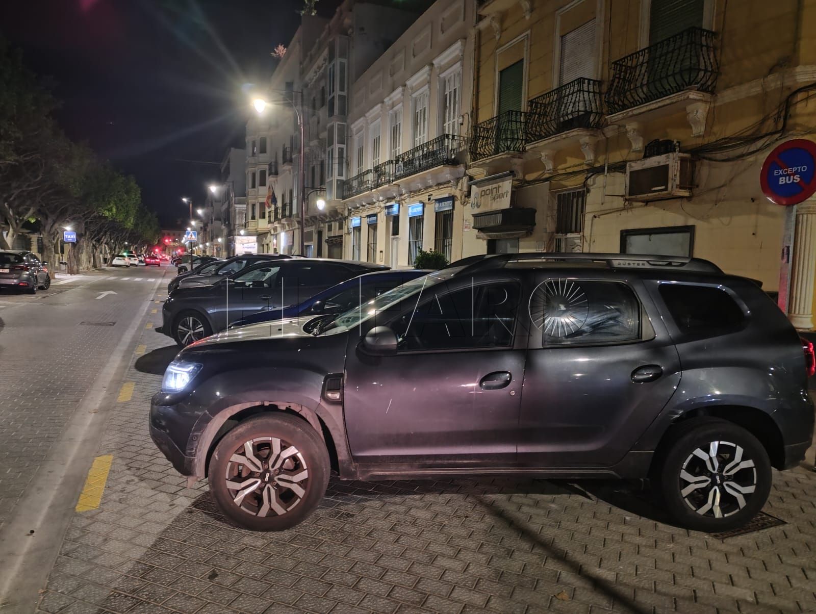 Agentes de la Policía Nacional evitan robo de un coche en pleno centro de la ciudad