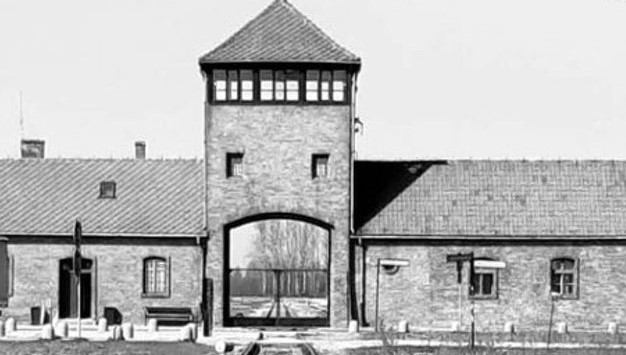 Vitoria recibe el "campo de la muerte nazi"
