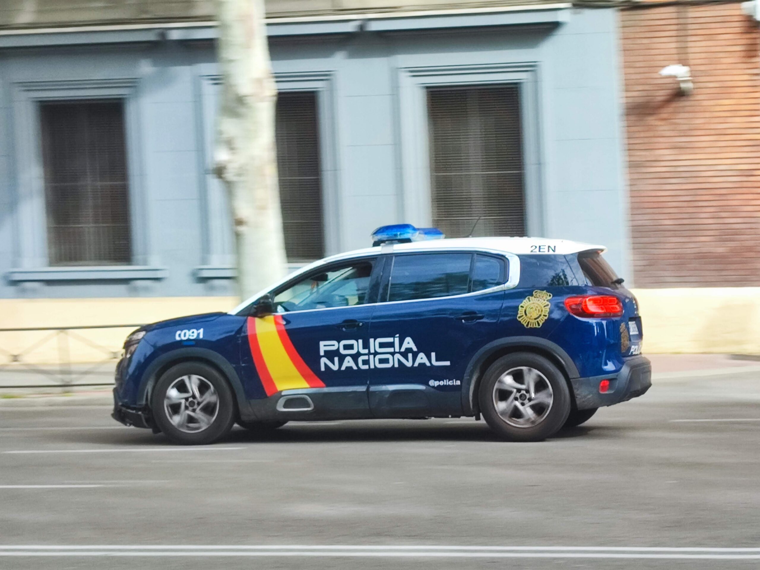 Cuatro policías heridos en Madrid tras persecución y colisión en las calles de la ciudad