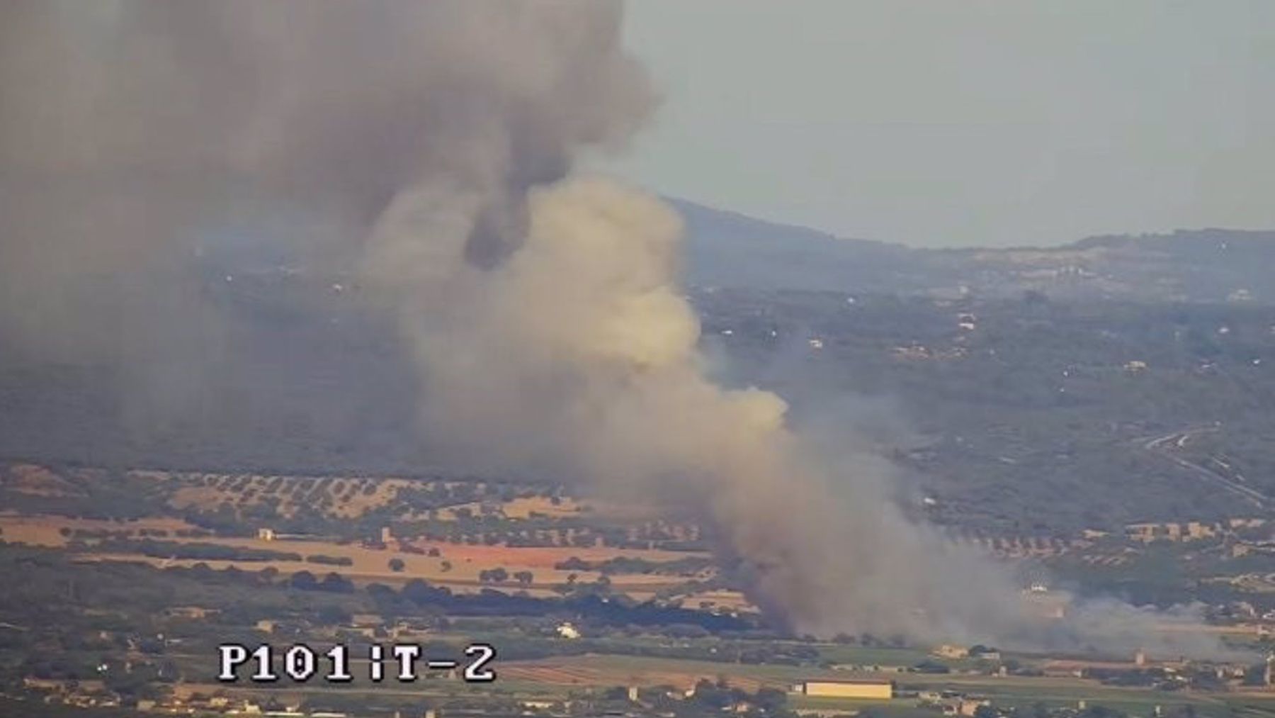 Incendio forestal fuera de control en Sant Jordi