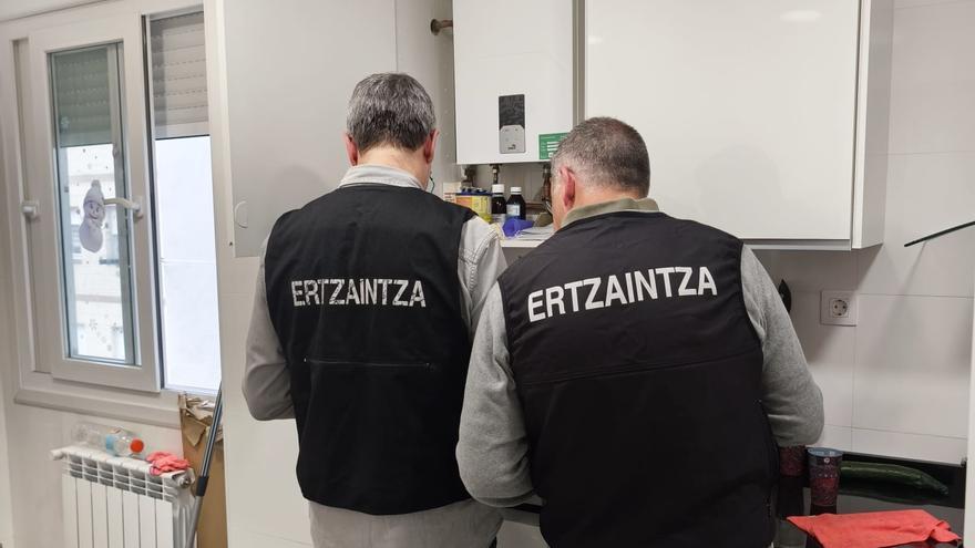 Detenido en Gipuzkoa un empresario riojano por explotar a ciudadanos extranjeros sin papeles